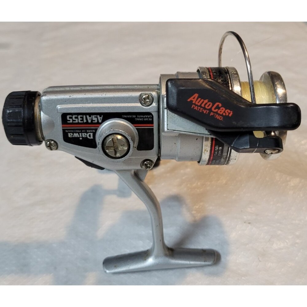 Daiwa ASA1355 Spinning Reel AutoCast Rear Drag Fishing - Made in Japan - Vintage